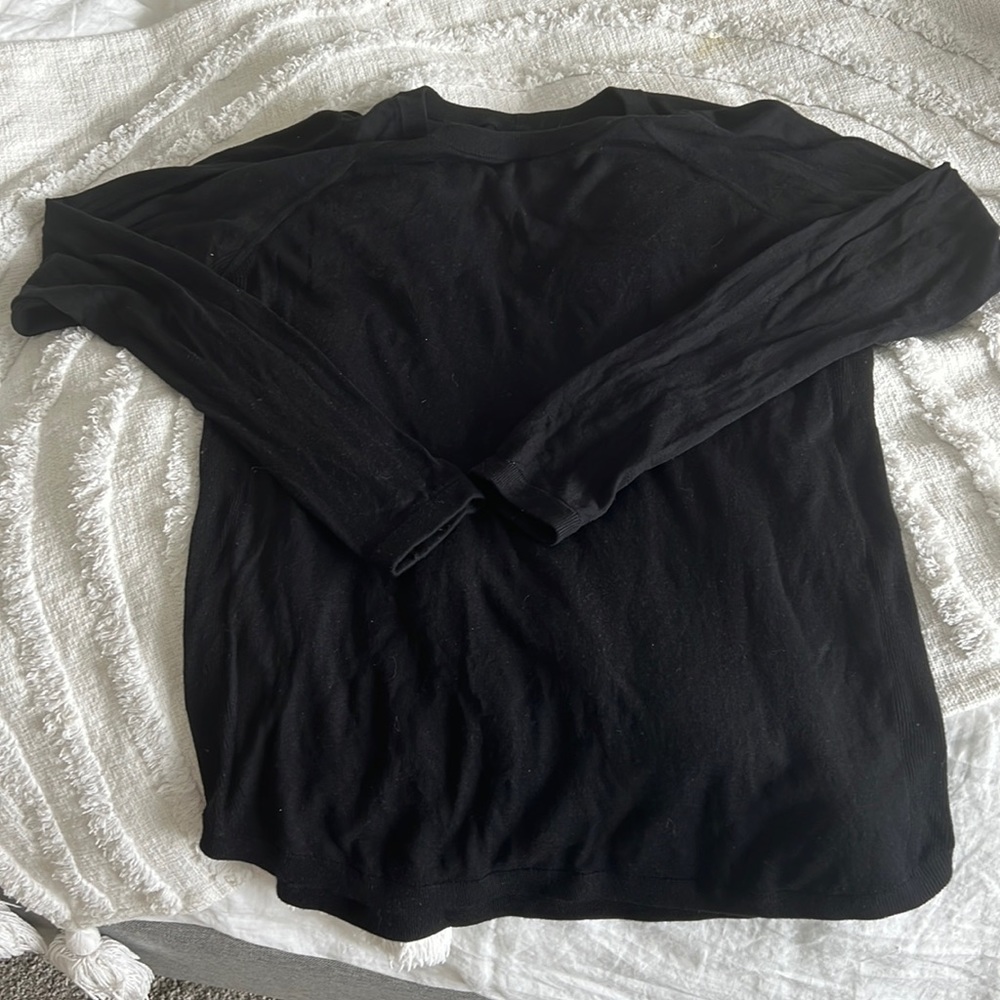 Lululemon knit top